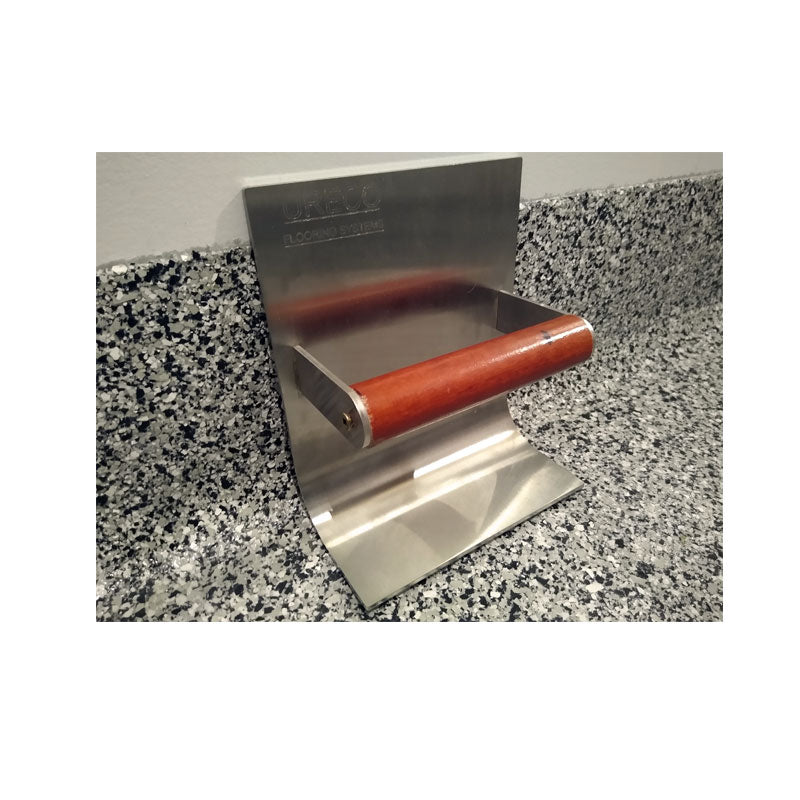 URECO Truelle Ernesto pour plinthes arrondies 6"